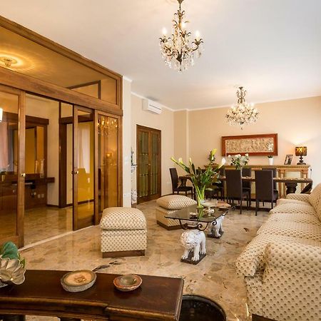 Ferrhouse Charm In Florence Two Lifts Exterior foto